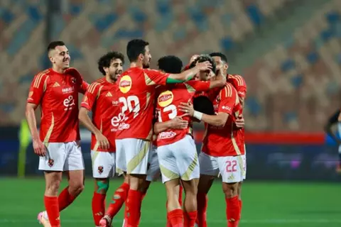 90 دقيقة متبقية على الدوري.. وسام أبو علي يقود تشكيل الأهلي أمام فاركو